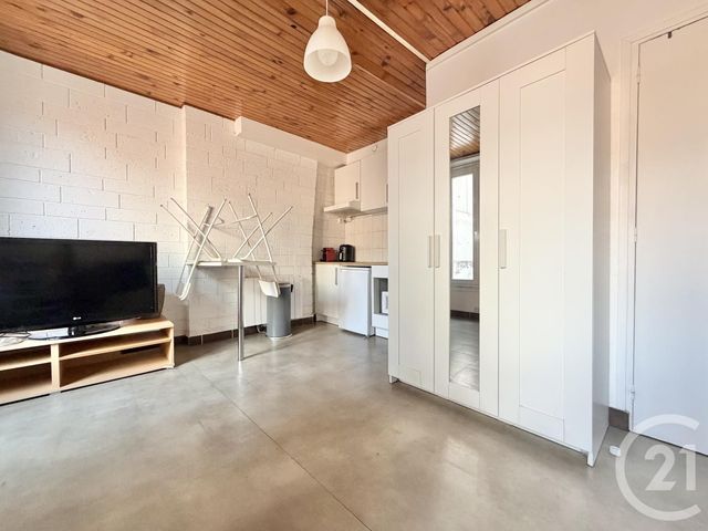 Appartement Studio &agrave; louer - 1 pi&egrave;ce - 22,78 m2 - La Plaine St Denis - 93 - ILE-DE-FRANCE
