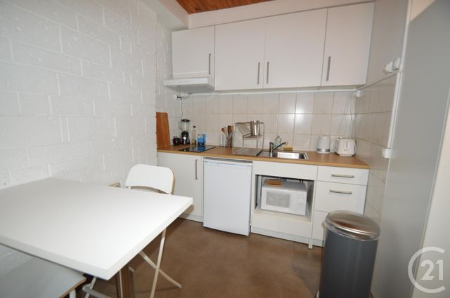 Appartement Studio &agrave; louer - 1 pi&egrave;ce - 22,78 m2 - La Plaine St Denis - 93 - ILE-DE-FRANCE