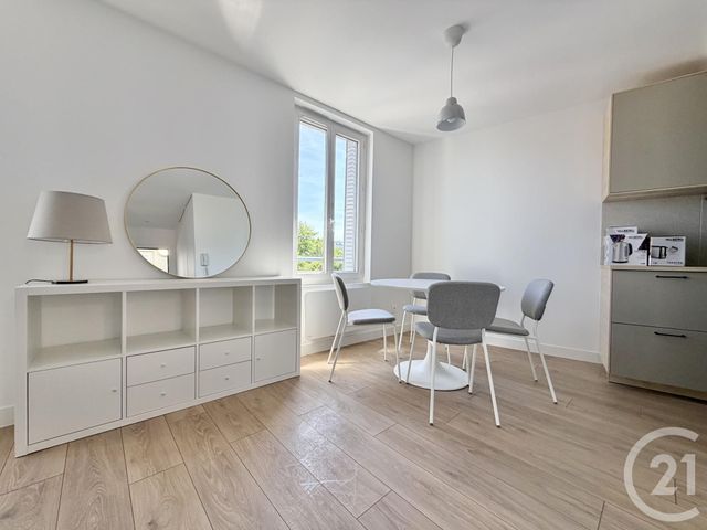 Appartement &agrave; louer - 2 pi&egrave;ces - 34 m2 - Aubervilliers - 93 - ILE-DE-FRANCE