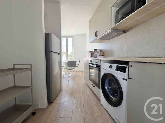 Appartement &agrave; louer - 2 pi&egrave;ces - 34 m2 - Aubervilliers - 93 - ILE-DE-FRANCE