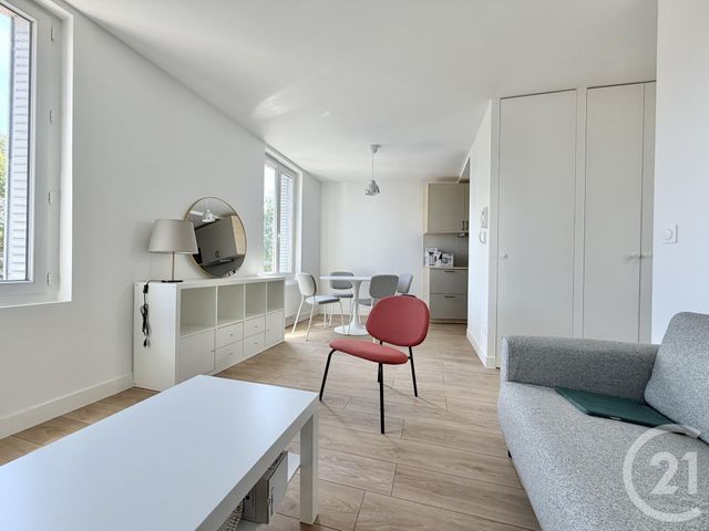 Appartement &agrave; louer - 2 pi&egrave;ces - 34 m2 - Aubervilliers - 93 - ILE-DE-FRANCE