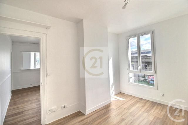 Appartement à vendre - 2 pièces - 28,01 m2 - Pantin - 93 - ILE-DE-FRANCE