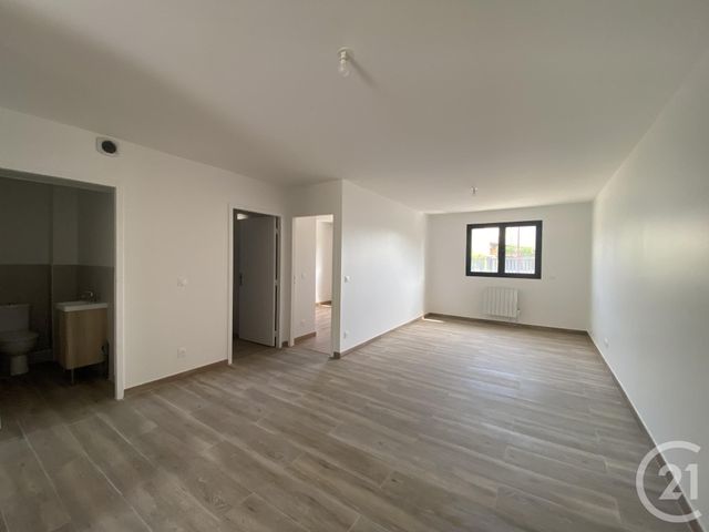 Appartement F3 &agrave; louer - 3 pi&egrave;ces - 65,75 m2 - Bondy - 93 - ILE-DE-FRANCE