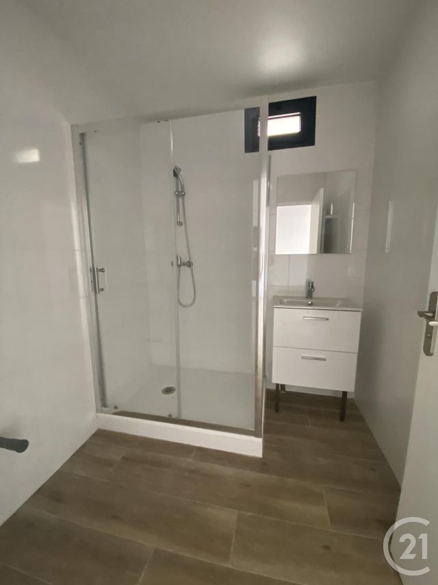 Appartement F3 &agrave; louer - 3 pi&egrave;ces - 65,75 m2 - Bondy - 93 - ILE-DE-FRANCE