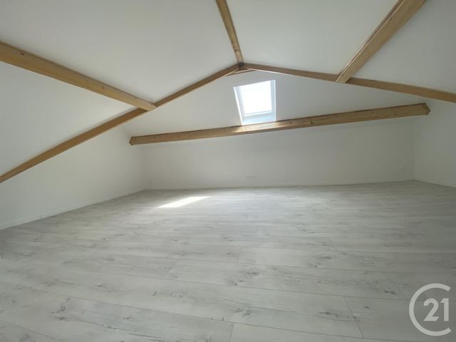 Appartement Duplex &agrave; louer - 3 pi&egrave;ces - 78,68 m2 - Bondy - 93 - ILE-DE-FRANCE