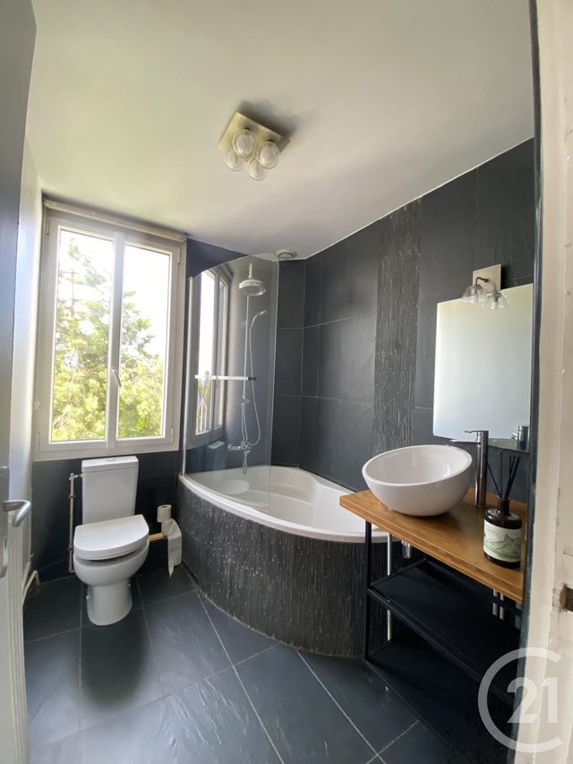 Maison &agrave; louer - 5 pi&egrave;ces - 70 m2 - Rosny Sous Bois - 93 - ILE-DE-FRANCE