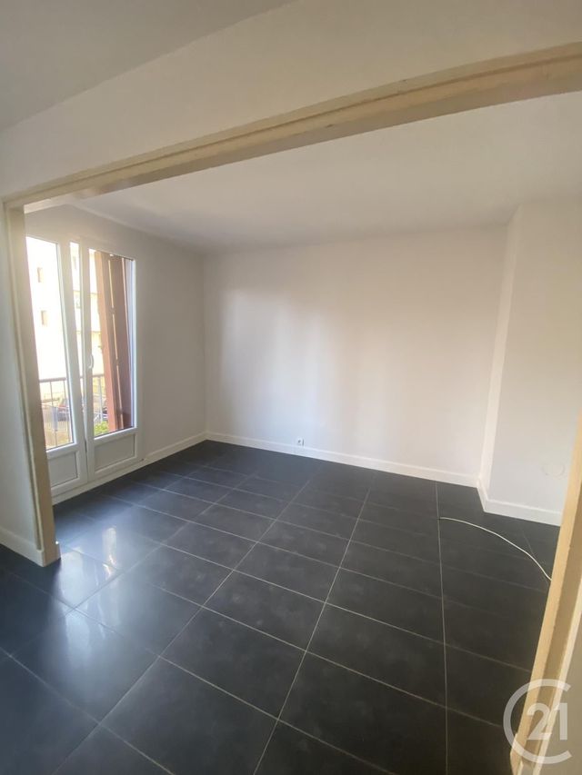 Appartement F3 &agrave; louer - 3 pi&egrave;ces - 44,43 m2 - Rosny Sous Bois - 93 - ILE-DE-FRANCE