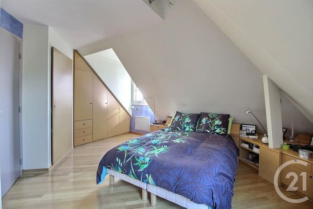 Appartement a vendre  - 5 pièce(s) - 150.8 m2 - Surfyn