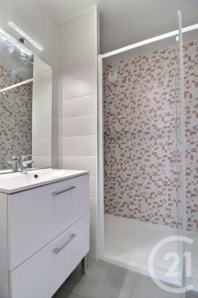 Appartement F4 à vendre - 4 pièces - 79 m2 - Sceaux - 92 - ILE-DE-FRANCE