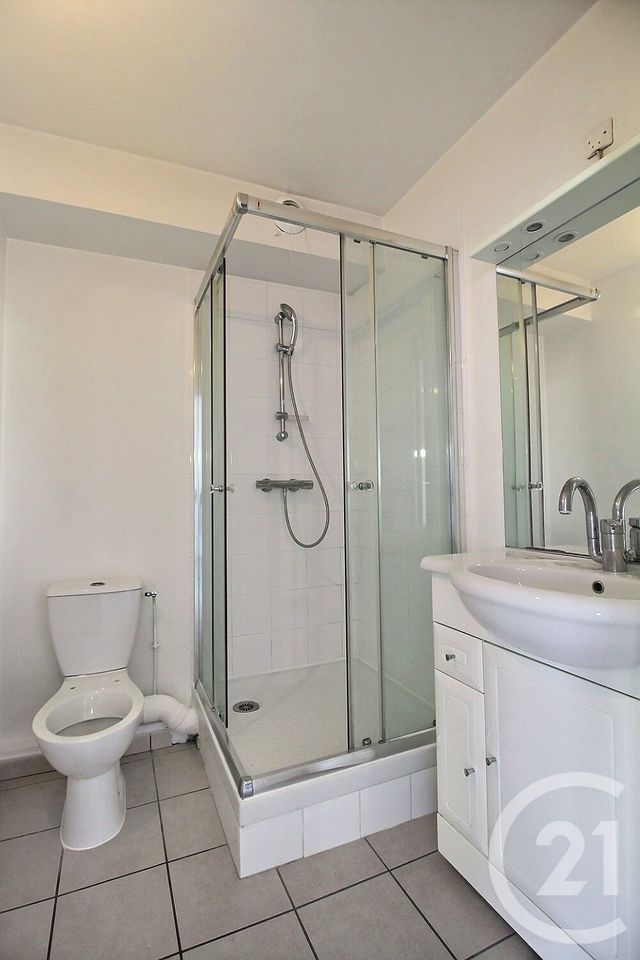 Appartement Studio &agrave; louer - 1 pi&egrave;ce - 28,39 m2 - Thiais - 94 - ILE-DE-FRANCE