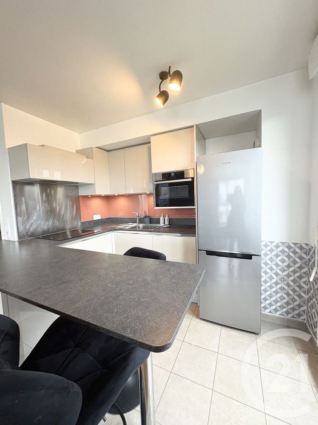 Appartement F3 &agrave; louer - 3 pi&egrave;ces - 64,34 m2 - Villejuif - 94 - ILE-DE-FRANCE