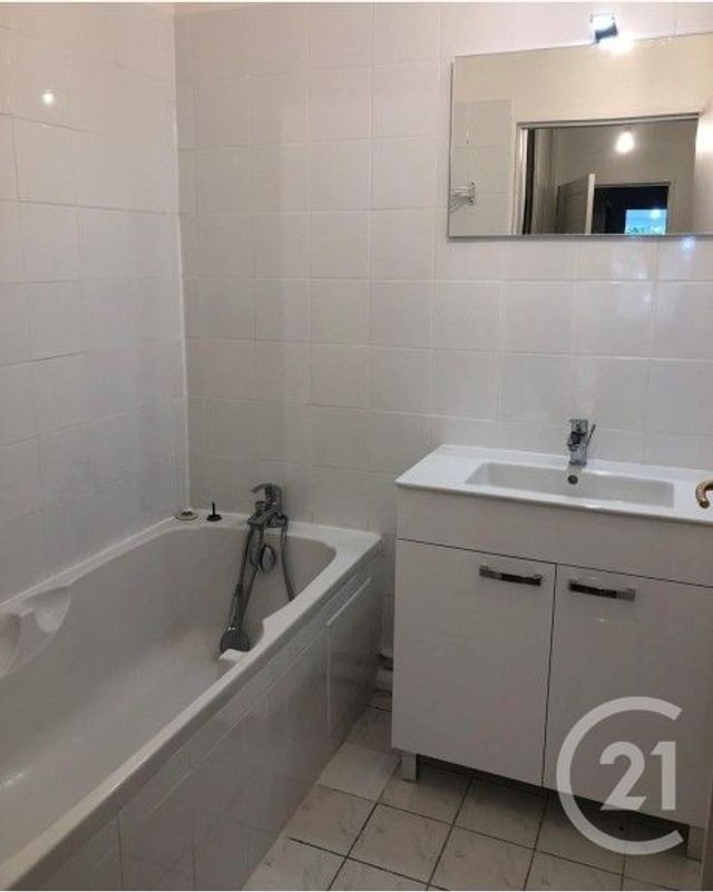 Appartement F3 &agrave; louer - 3 pi&egrave;ces - 70,06 m2 - Montrouge - 92 - ILE-DE-FRANCE