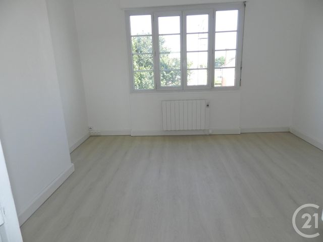Appartement F1 &agrave; louer - 1 pi&egrave;ce - 29,08 m2 - Massy - 91 - ILE-DE-FRANCE