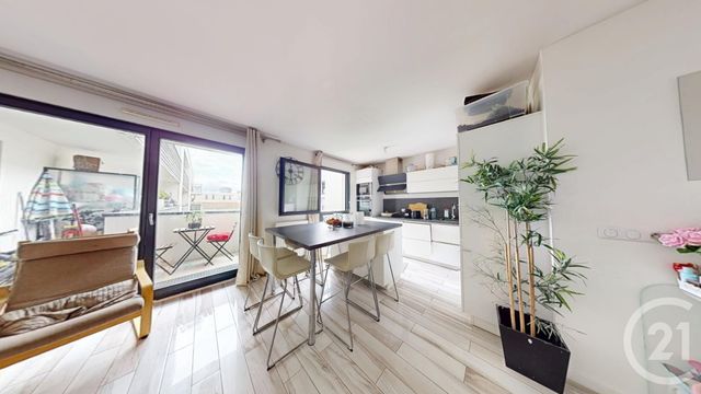 Appartement F4 à vendre - 4 pièces - 90,89 m2 - Aubervilliers - 93 - ILE-DE-FRANCE