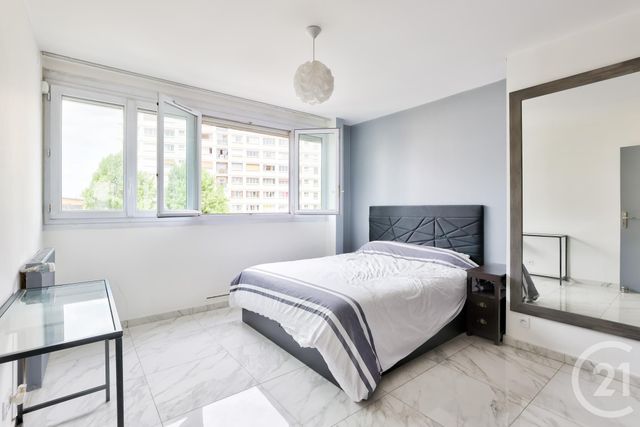 Appartement F3 à vendre - 3 pièces - 64 m2 - Aubervilliers - 93 - ILE-DE-FRANCE