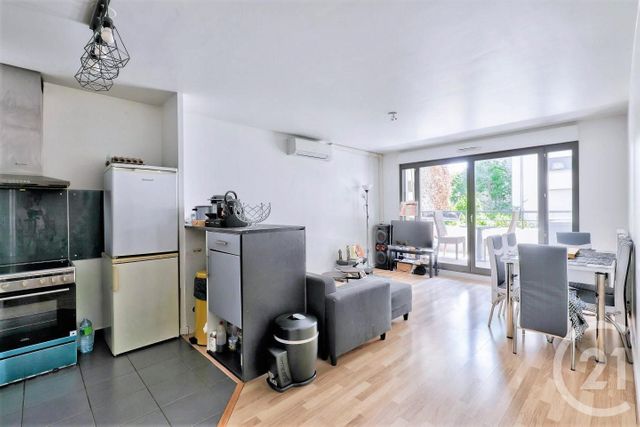 Appartement F4 à vendre - 4 pièces - 78 m2 - Aubervilliers - 93 - ILE-DE-FRANCE