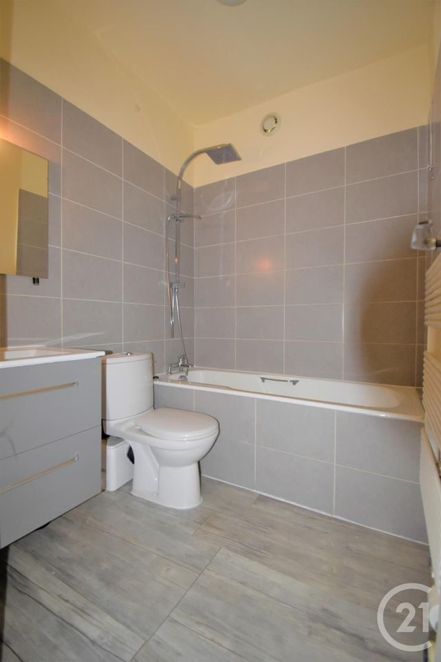 Appartement F2 &agrave; louer - 2 pi&egrave;ces - 34,09 m2 - Aubervilliers - 93 - ILE-DE-FRANCE
