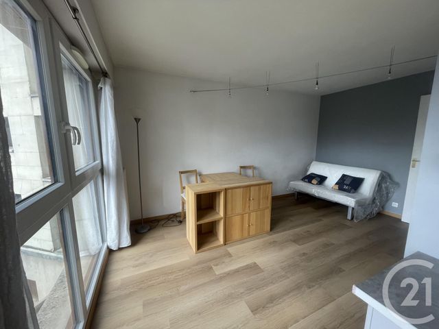 Appartement F1 &agrave; louer - 1 pi&egrave;ce - 25,76 m2 - Le Bourget - 93 - ILE-DE-FRANCE