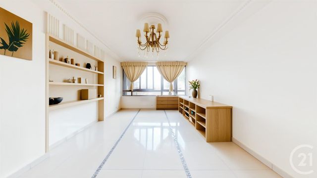 Appartement à vendre - 4 pièces - 74 m2 - Aubervilliers - 93 - ILE-DE-FRANCE