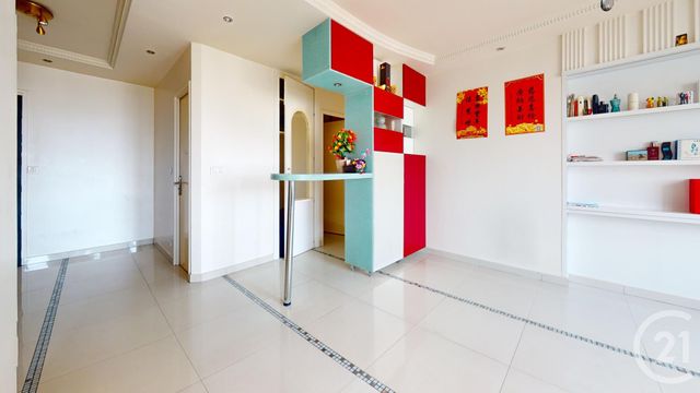 Appartement F4 à vendre - 4 pièces - 74 m2 - Aubervilliers - 93 - ILE-DE-FRANCE