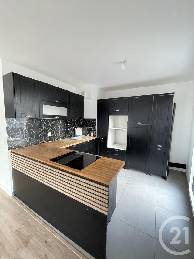 Appartement F3 &agrave; louer - 3 pi&egrave;ces - 70,79 m2 - Aubervilliers - 93 - ILE-DE-FRANCE