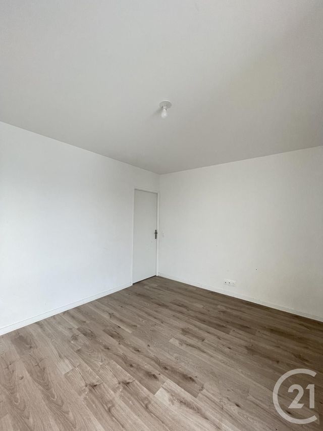 Appartement F3 &agrave; louer - 3 pi&egrave;ces - 70,79 m2 - Aubervilliers - 93 - ILE-DE-FRANCE
