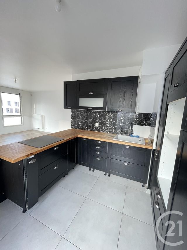 Appartement F3 &agrave; louer - 3 pi&egrave;ces - 70,79 m2 - Aubervilliers - 93 - ILE-DE-FRANCE