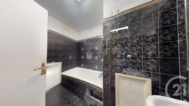 Appartement à vendre - 3 pièces - 62,46 m2 - Aubervilliers - 93 - ILE-DE-FRANCE