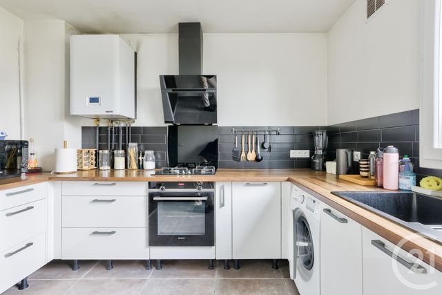 Appartement F2 à vendre - 2 pièces - 57 m2 - Aubervilliers - 93 - ILE-DE-FRANCE