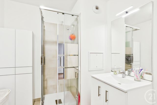 Appartement F3 à vendre - 3 pièces - 55 m2 - Aubervilliers - 93 - ILE-DE-FRANCE