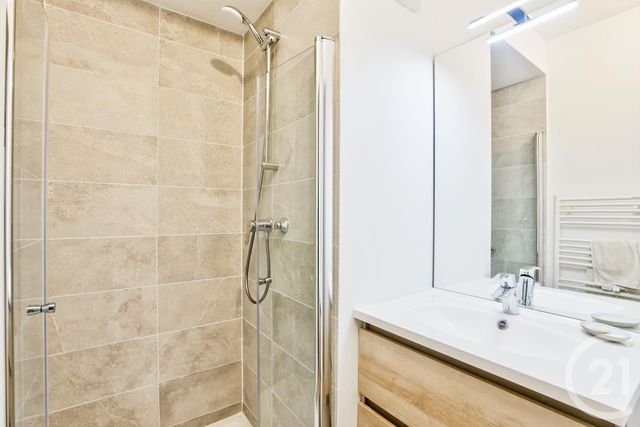 Appartement F4 à vendre - 4 pièces - 83 m2 - Aubervilliers - 93 - ILE-DE-FRANCE