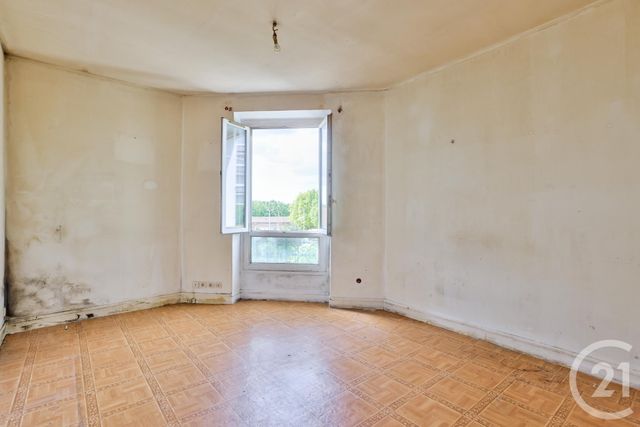 Appartement F2 à vendre - 2 pièces - 33 m2 - Aubervilliers - 93 - ILE-DE-FRANCE