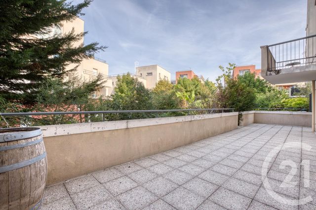 Appartement F3 à vendre - 3 pièces - 64 m2 - Aubervilliers - 93 - ILE-DE-FRANCE