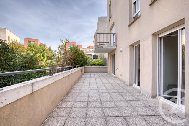 Appartement F3 à vendre - 3 pièces - 64 m2 - Aubervilliers - 93 - ILE-DE-FRANCE