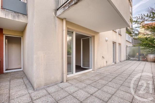 Appartement F3 à vendre - 3 pièces - 64 m2 - Aubervilliers - 93 - ILE-DE-FRANCE