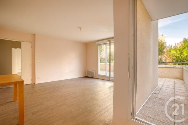 Appartement F3 à vendre - 3 pièces - 64 m2 - Aubervilliers - 93 - ILE-DE-FRANCE