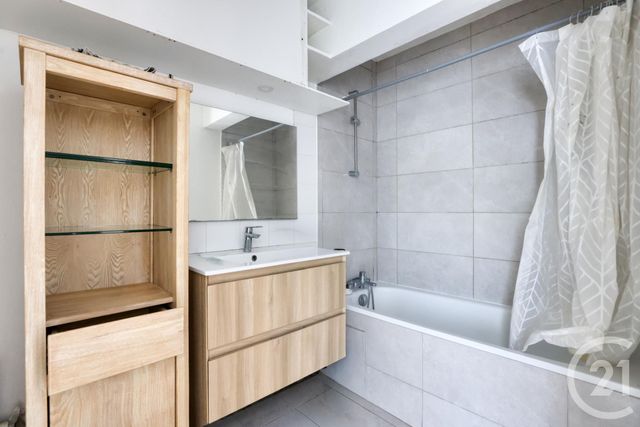 Appartement F4 &agrave; vendre - 4 pi&egrave;ces - 79 m2 - Aubervilliers - 93 - ILE-DE-FRANCE