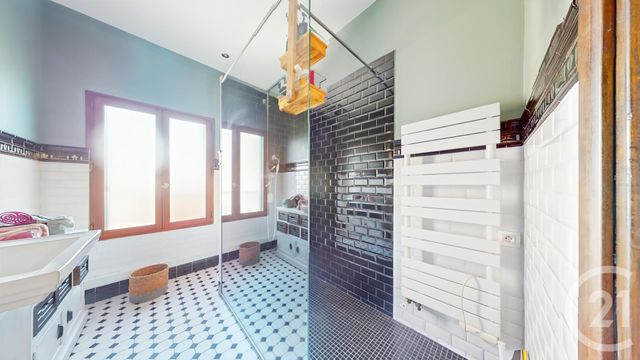 Maison à vendre - 4 pièces - 117 m2 - Aubervilliers - 93 - ILE-DE-FRANCE