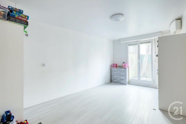Appartement F3 &agrave; vendre - 3 pi&egrave;ces - 77 m2 - Aubervilliers - 93 - ILE-DE-FRANCE