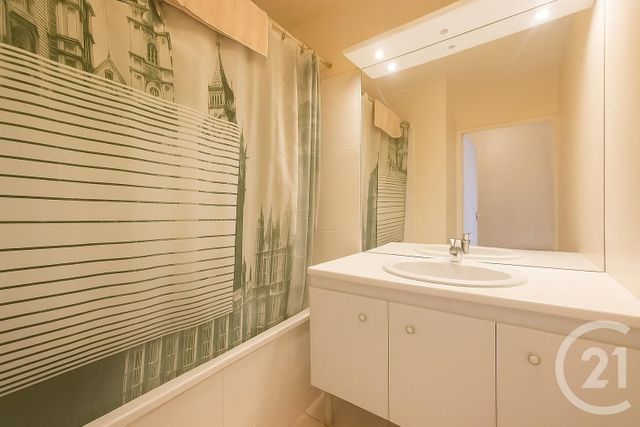 Appartement Chambre à louer - 1 pièce - 61 m2 - Aubervilliers - 93 - ILE-DE-FRANCE