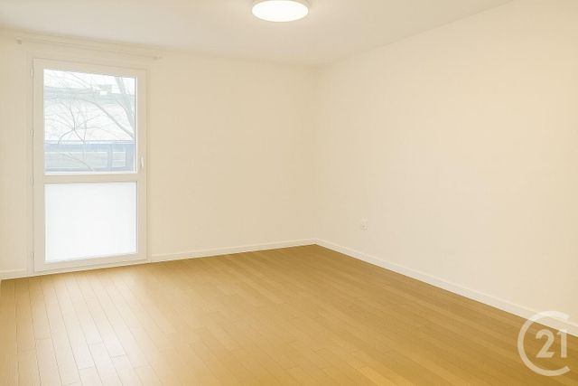 Appartement F4 à louer - 4 pièces - 80 m2 - Aubervilliers - 93 - ILE-DE-FRANCE