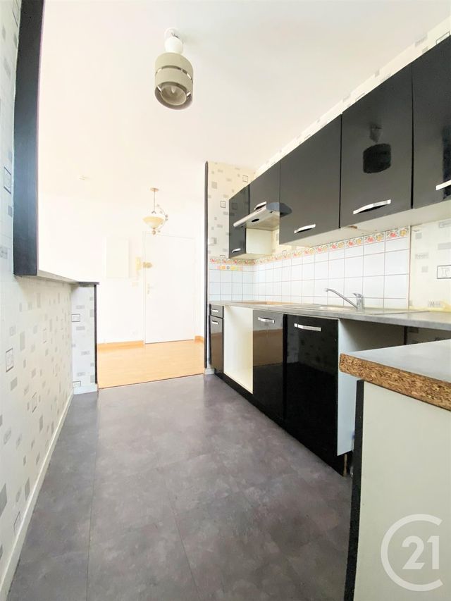 Appartement F2 à louer - 2 pièces - 48,89 m2 - La Courneuve - 93 - ILE-DE-FRANCE
