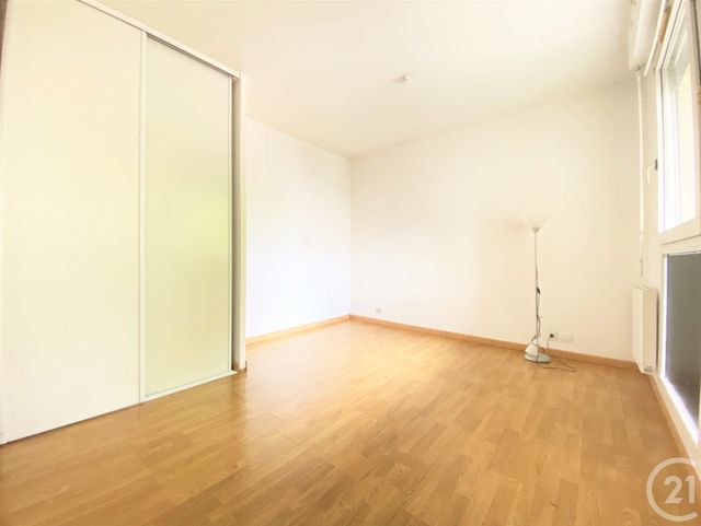 Appartement F2 à louer - 2 pièces - 48,89 m2 - La Courneuve - 93 - ILE-DE-FRANCE