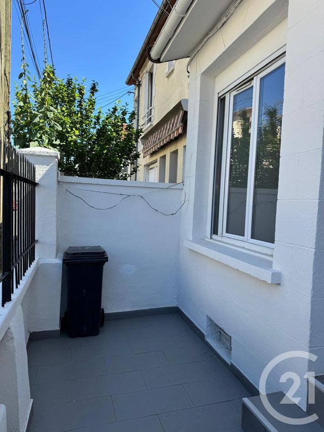 Maison &agrave; louer - 2 pi&egrave;ces - 25,31 m2 - Aubervilliers - 93 - ILE-DE-FRANCE