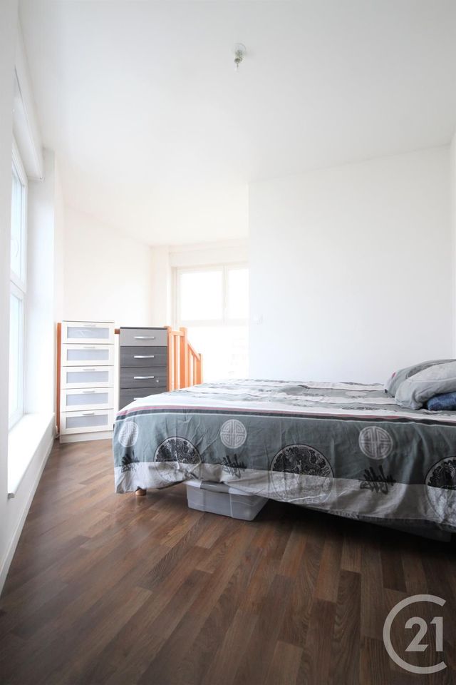 Appartement Duplex &agrave; louer - 2 pi&egrave;ces - 37,20 m2 - Bobigny - 93 - ILE-DE-FRANCE