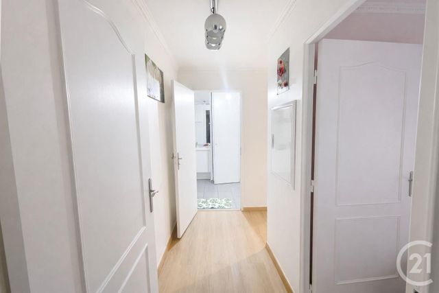 Appartement F4 &agrave; louer - 4 pi&egrave;ces - 83,30 m2 - Aubervilliers - 93 - ILE-DE-FRANCE