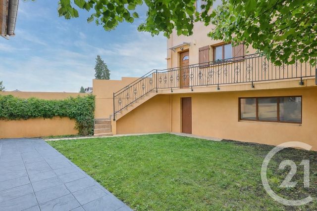 Maison &agrave; louer - 2 pi&egrave;ces - 40 m2 - La Courneuve - 93 - ILE-DE-FRANCE