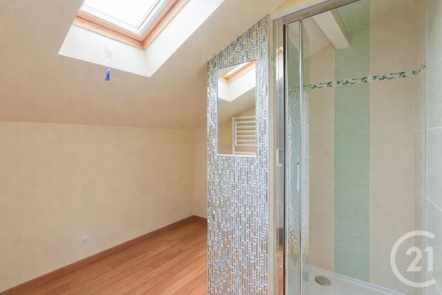 Maison &agrave; louer - 2 pi&egrave;ces - 40 m2 - La Courneuve - 93 - ILE-DE-FRANCE