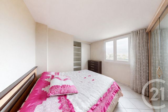 Appartement F4 &agrave; vendre - 4 pi&egrave;ces - 66,16 m2 - Aubervilliers - 93 - ILE-DE-FRANCE