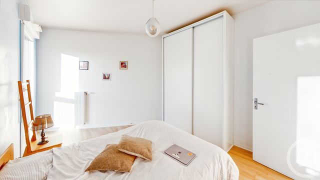 Appartement F4 &agrave; vendre - 4 pi&egrave;ces - 81 m2 - Paris - 75019 - ILE-DE-FRANCE